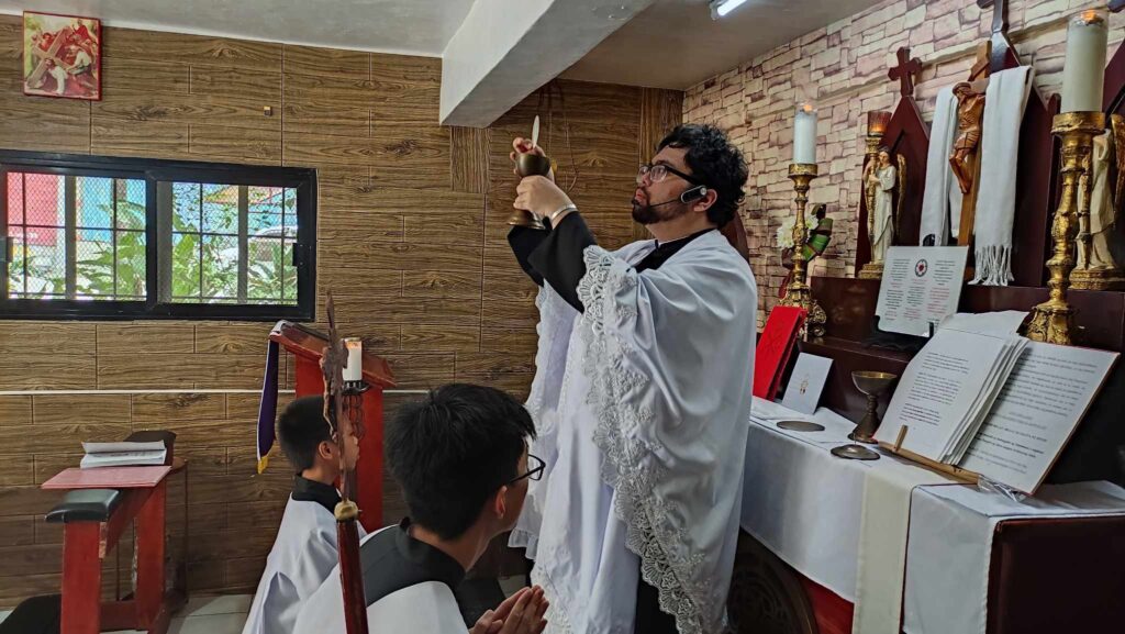 What Do Lutherans Believe About Communion? A Comprehensive Guide 3 Elevating the Eucharist